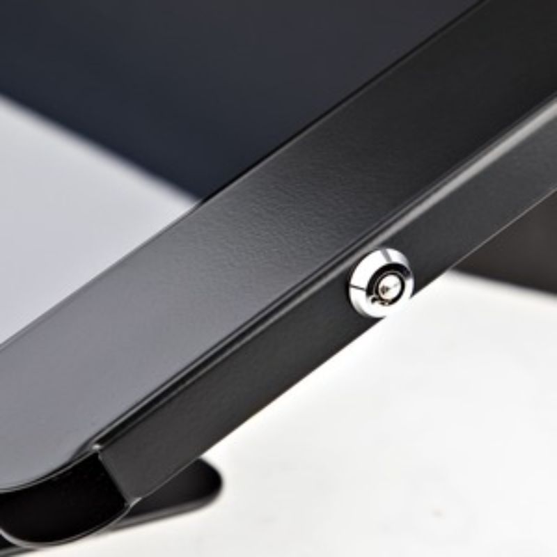 StarTech.com Secure Mounting Enclosure for iPad (7th & 8th Gen), 10.2'' & 10.5'' Tablets