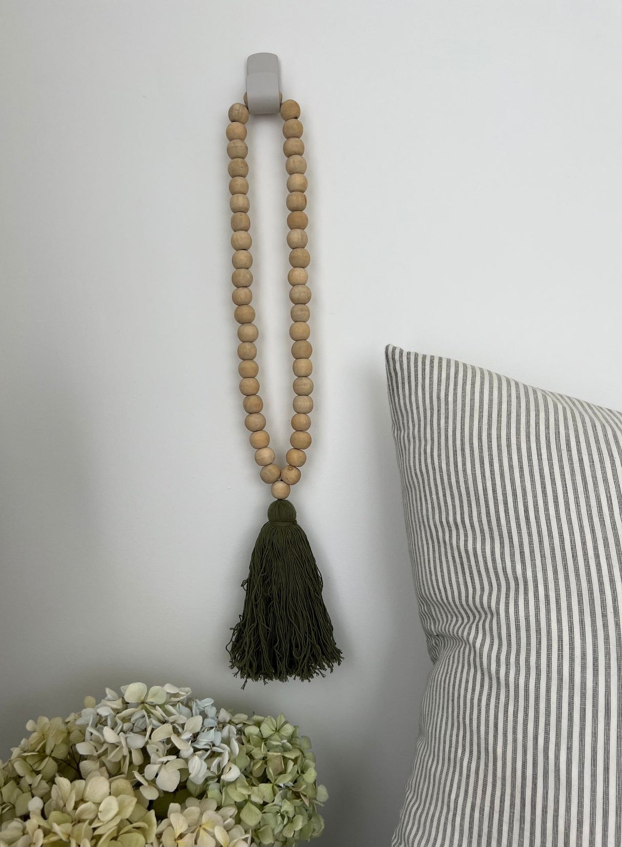 Beaded Tassel - Moss (55 x 2.5cm)