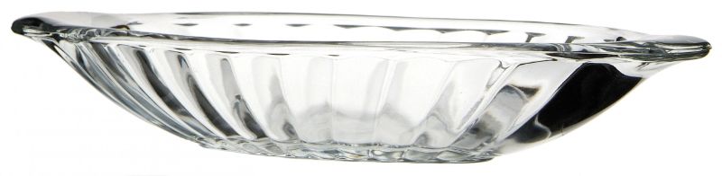 Set of 6 elegant glass banana split dishes, perfect for serving desserts at gatherings or family nights.