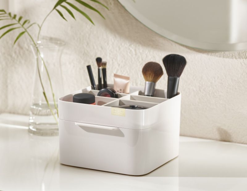 Joseph Joseph - Viva Cosmetic organiser with drawer - Shell